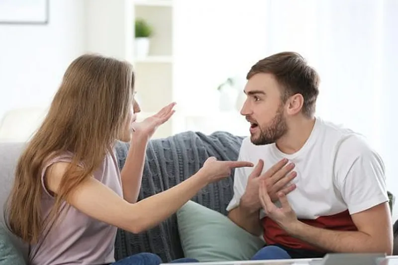 Phải Làm Gì Khi Nghi Ngờ Chồng Ngoại Tình?
