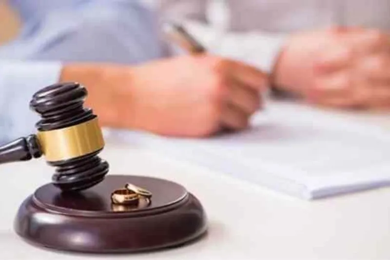 Sau Sáp Nhập Muốn Ly Hôn Thì Phải Làm Sao?