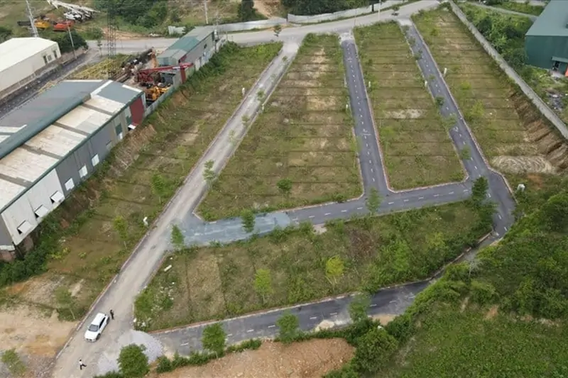 Đường bao nhiêu mét thì được tách thửa