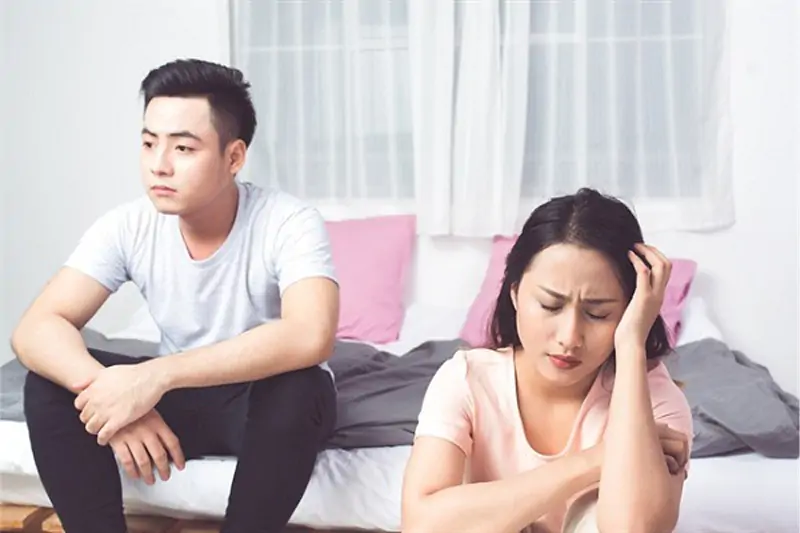 Nghi Ngờ Chồng Ngoại Tình Nên Làm Gì?